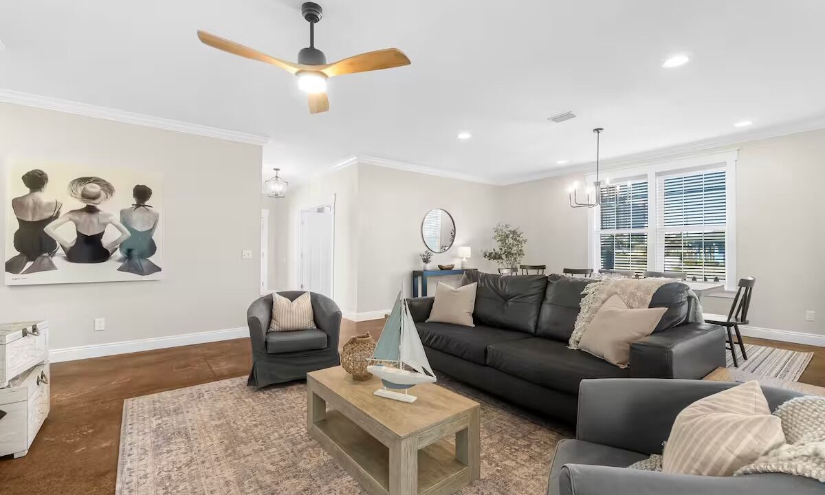 Photo of Bedroom in Holiday Beach