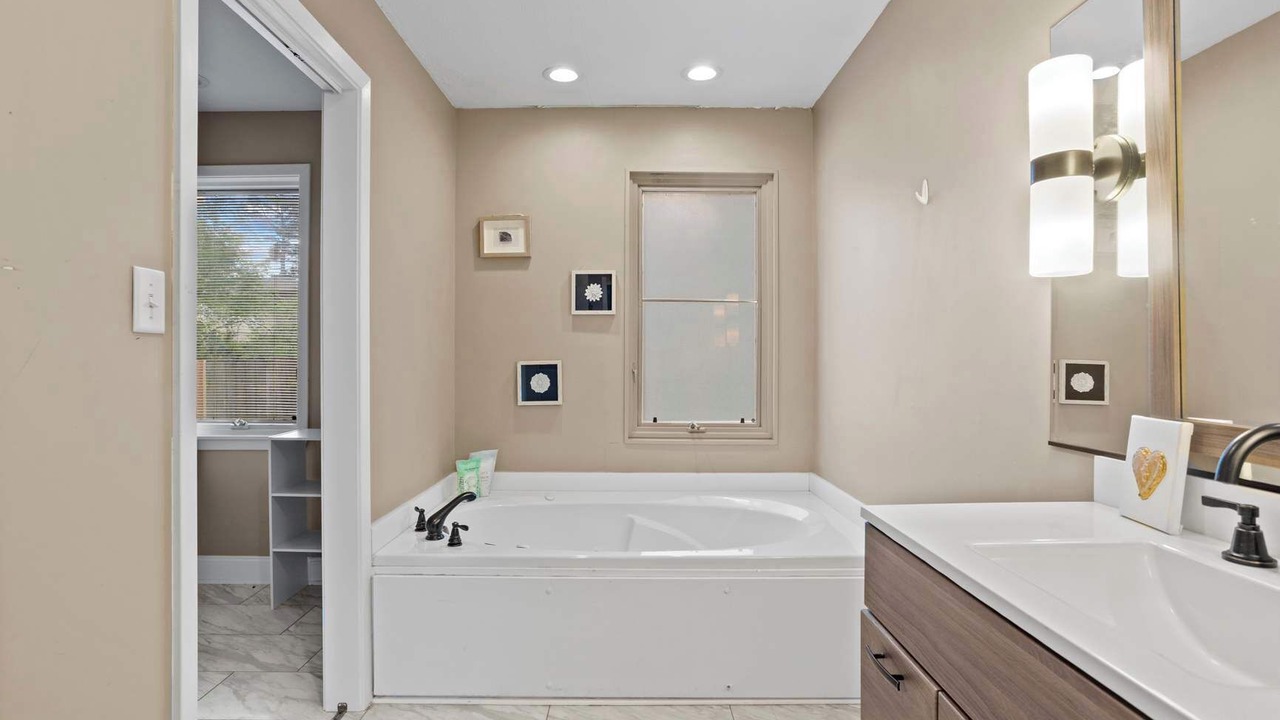 Photo of Bathroom in Tougaloo
