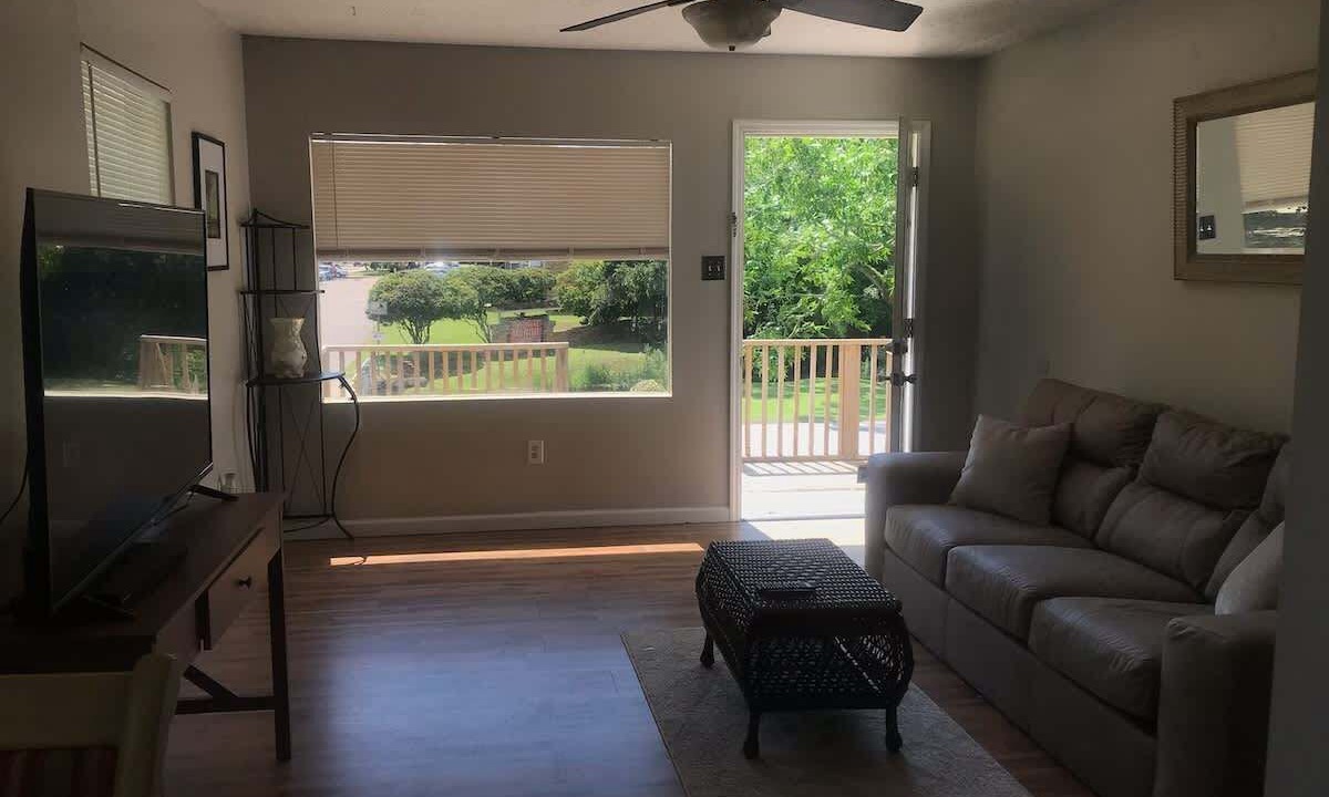 Photo of Livingroom in Pascagoula