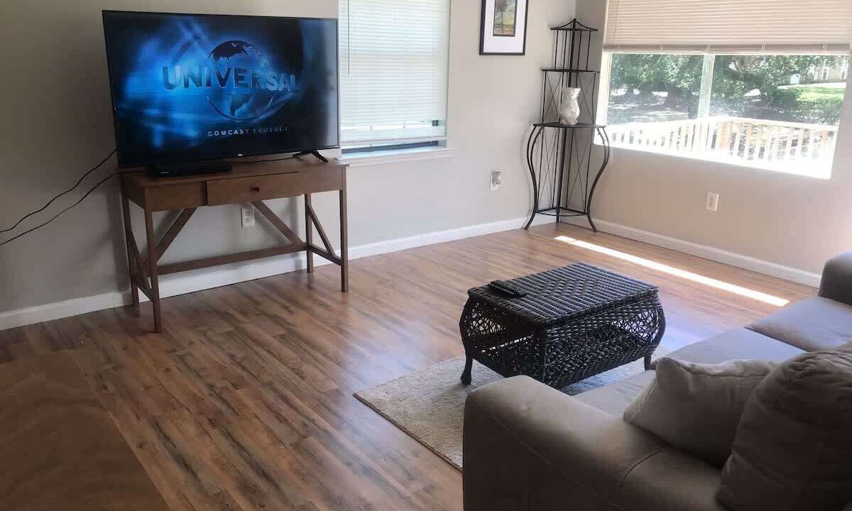 Photo of Livingroom in Pascagoula