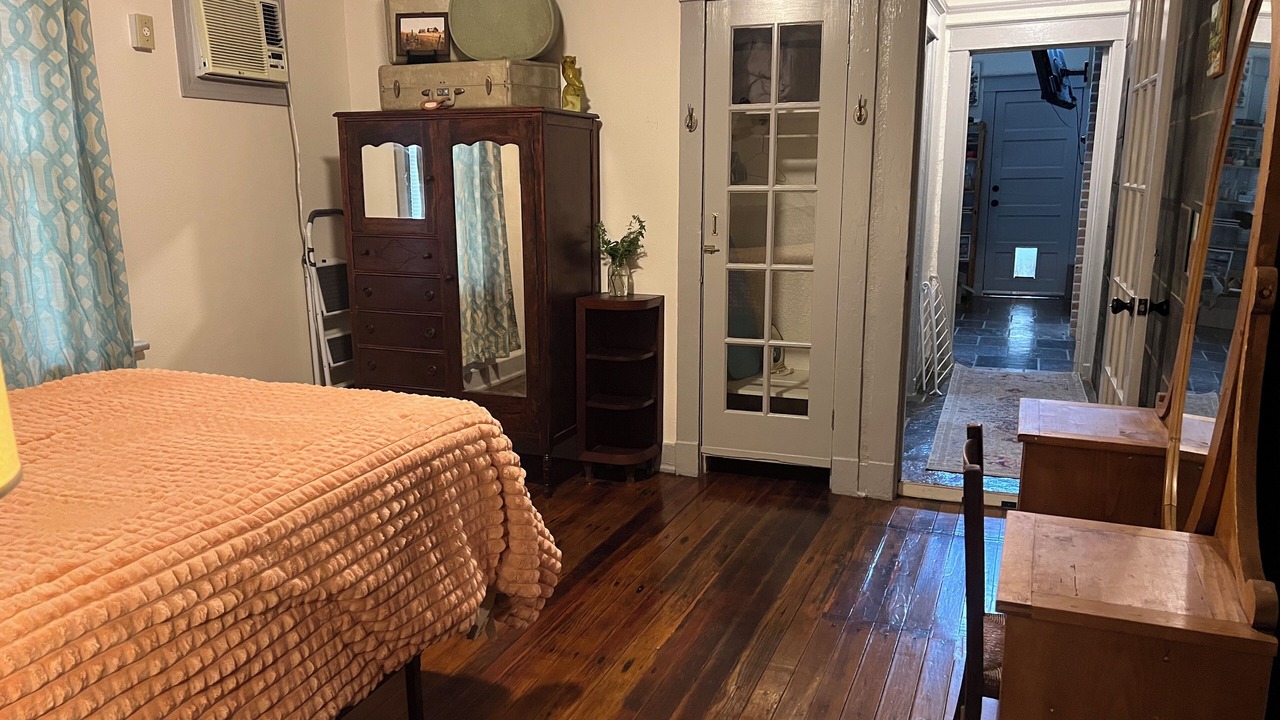 Photo of Bedroom in Arabi