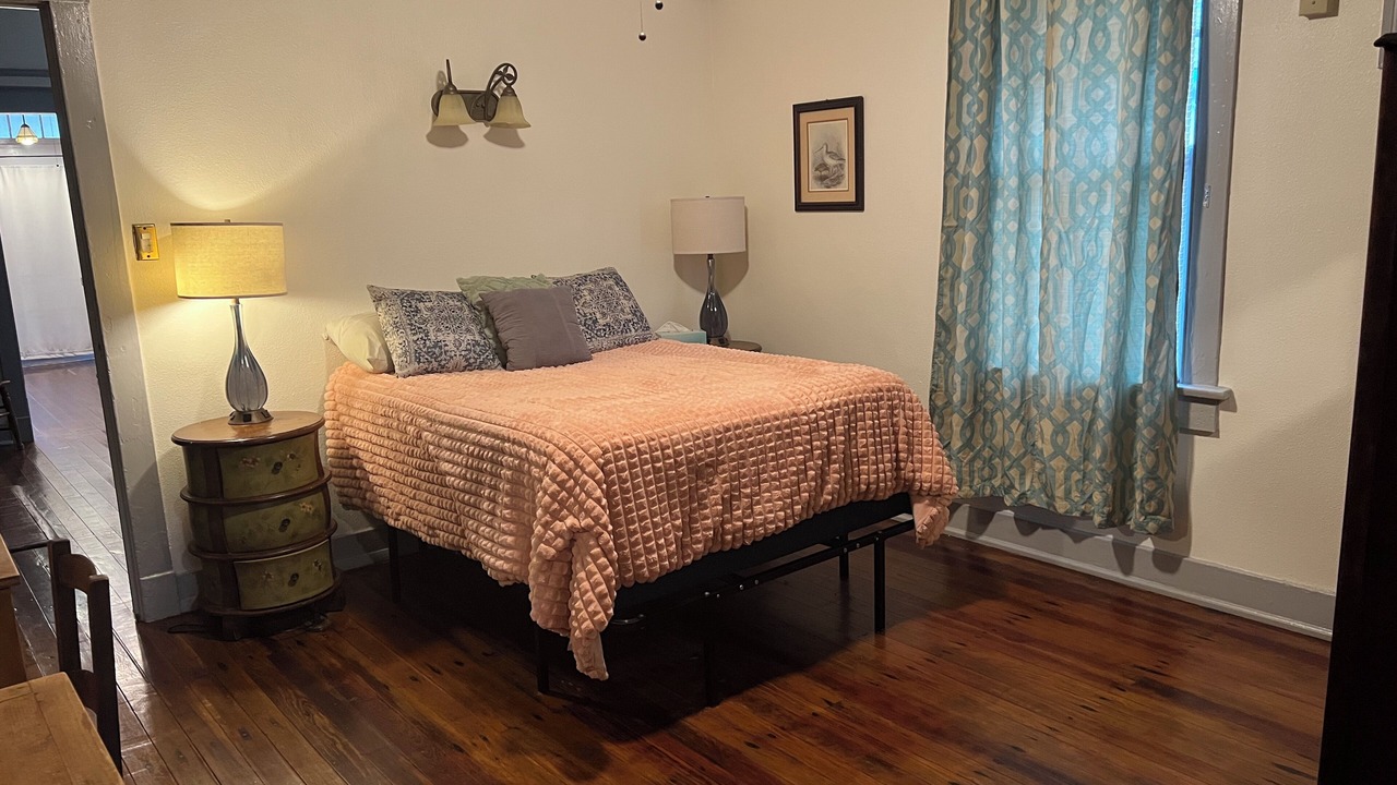 Photo of Bedroom in Arabi