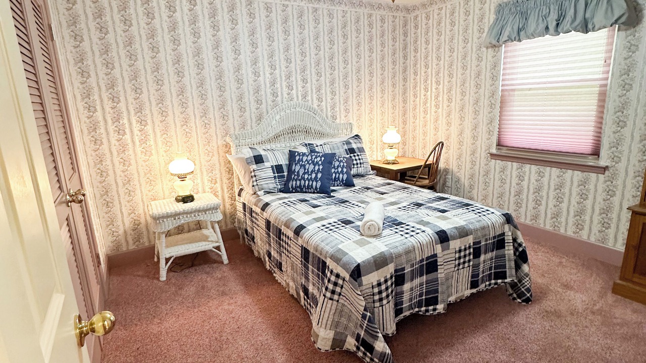 Photo of Bedroom in Crane Hill