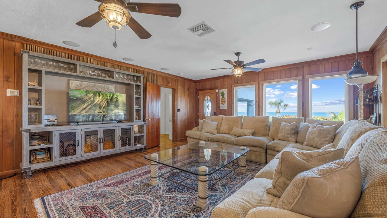 Photo of Bedroom in Cocoa Beach