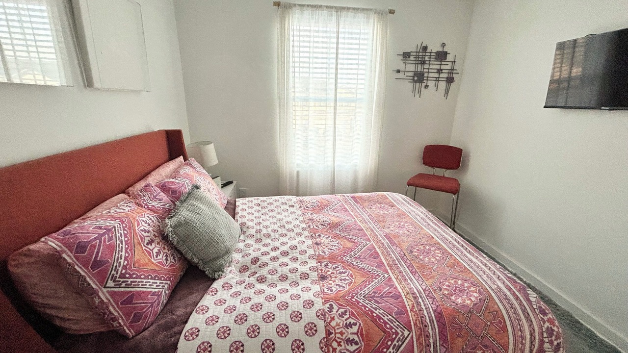 Photo of Bedroom in Normal