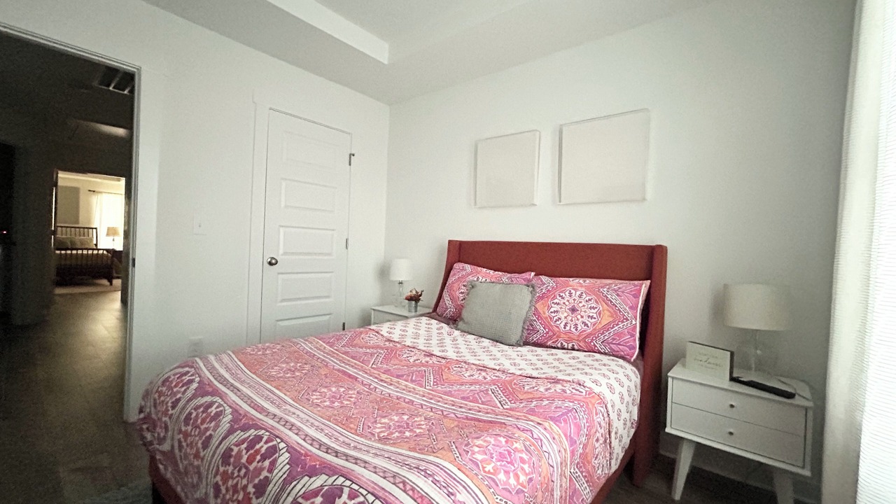 Photo of Bedroom in Normal