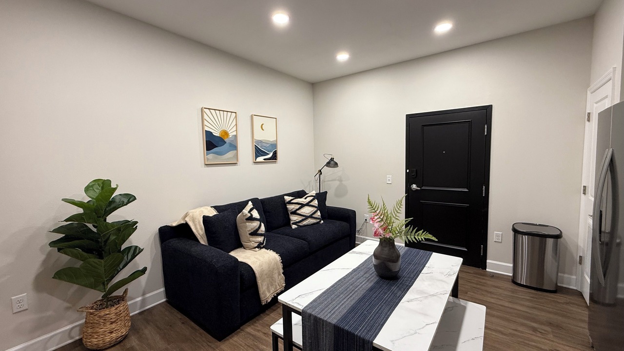 Photo of Livingroom in Historic Downtown