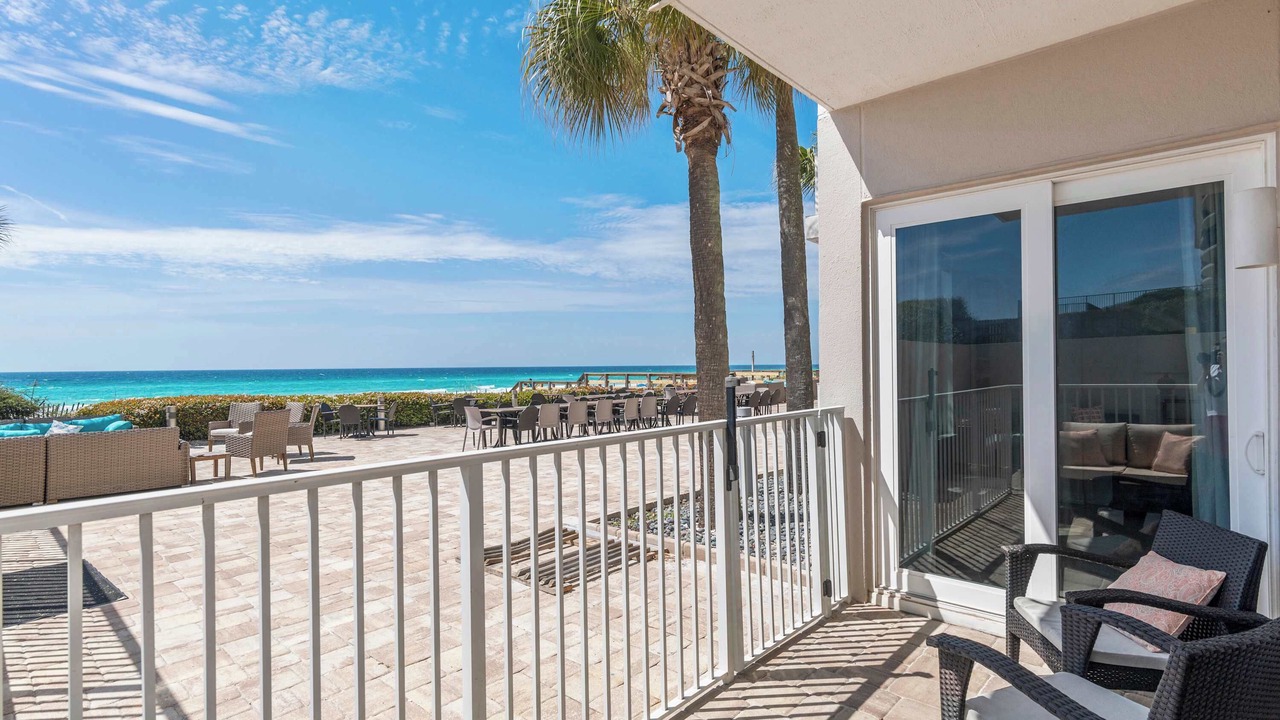 Photo of Patio Balcony in Crystal Beach