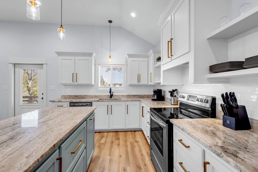 Photo of Kitchen in Shoreline Park