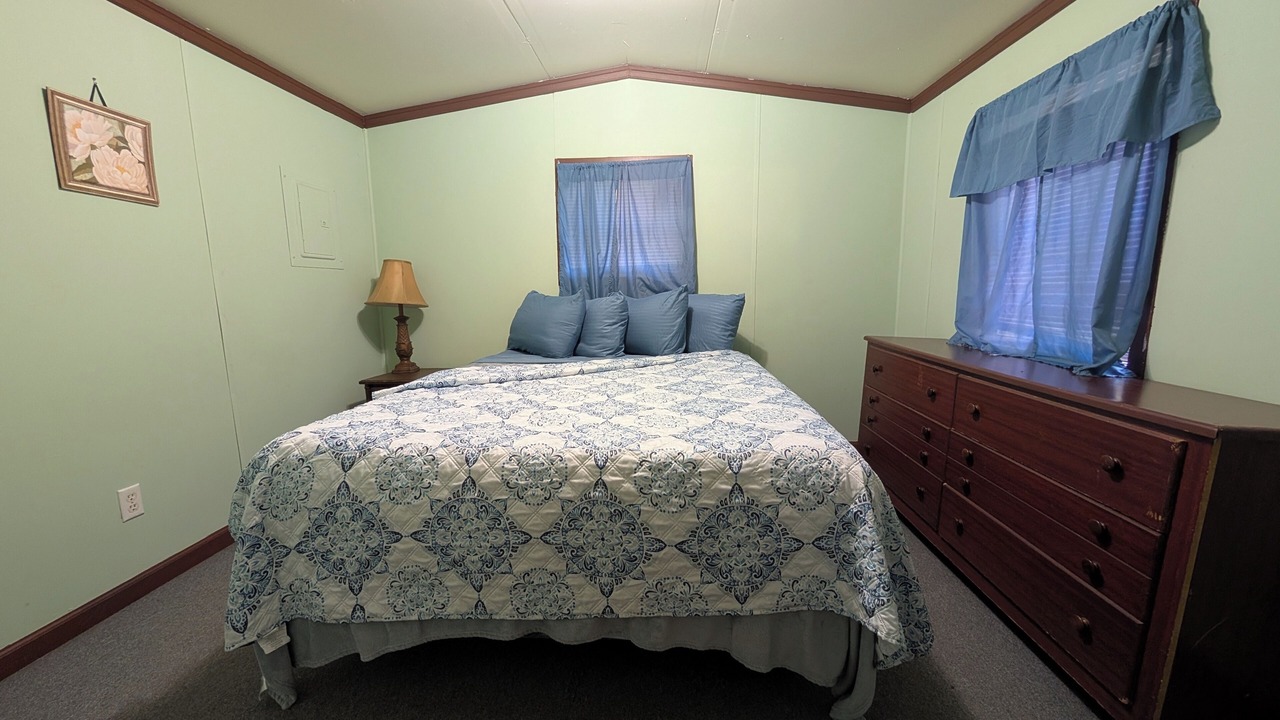 Photo of Bedroom in Coushatta