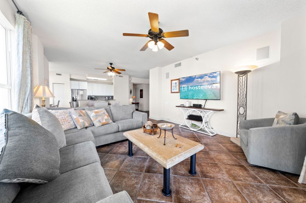 Photo of Livingroom in Ono Island