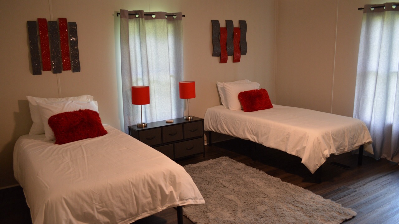 Photo of Bedroom in Elrod