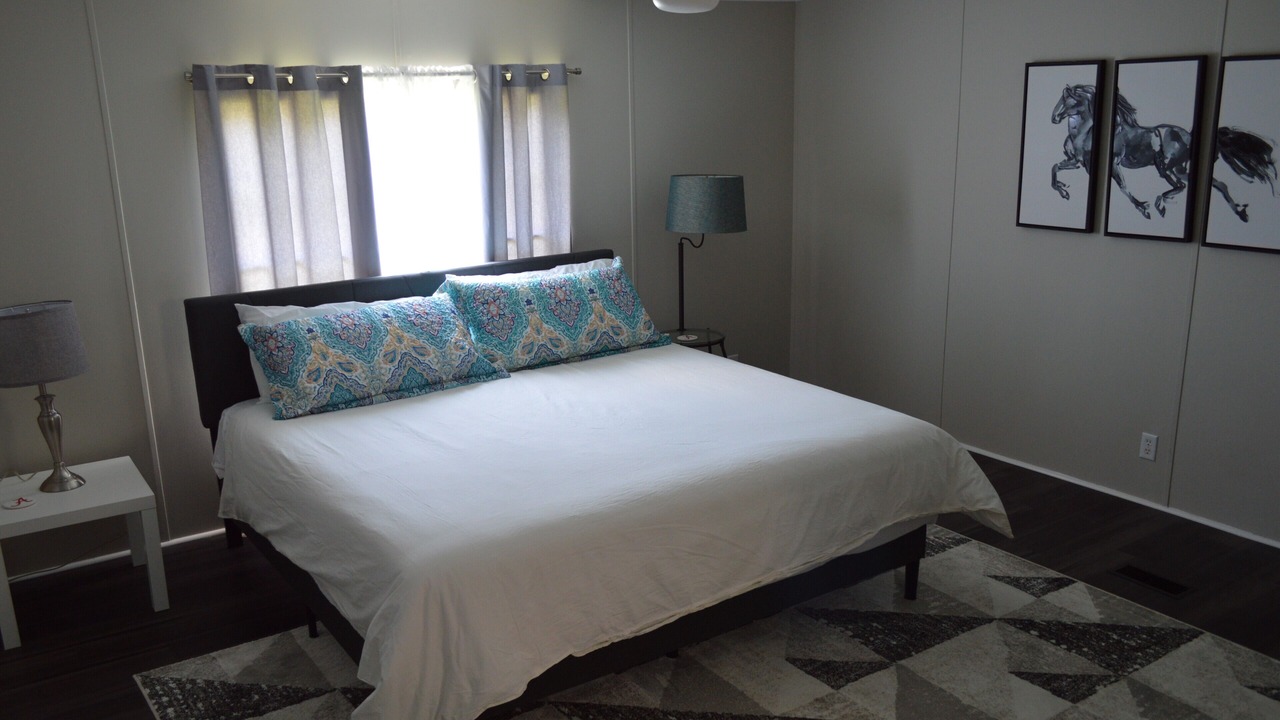 Photo of Bedroom in Elrod