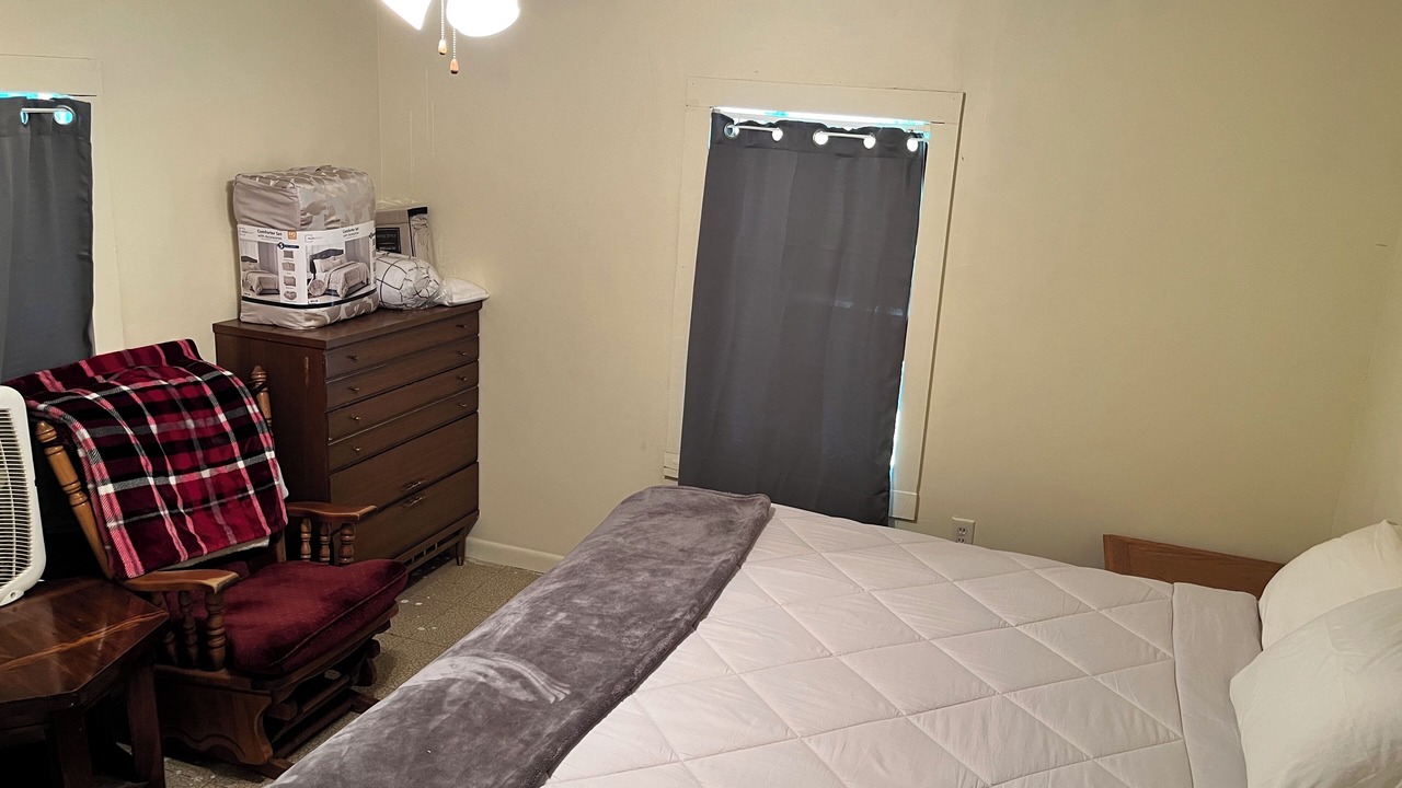 Photo of Bedroom in Bronson