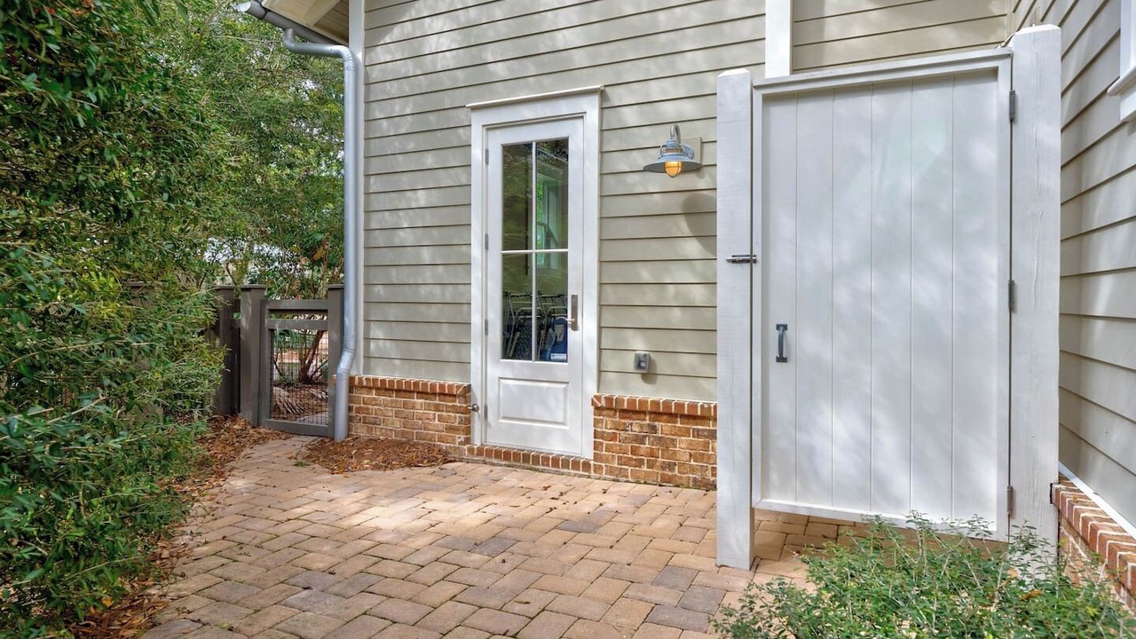 Photo of Outdoor in Gulfview Heights