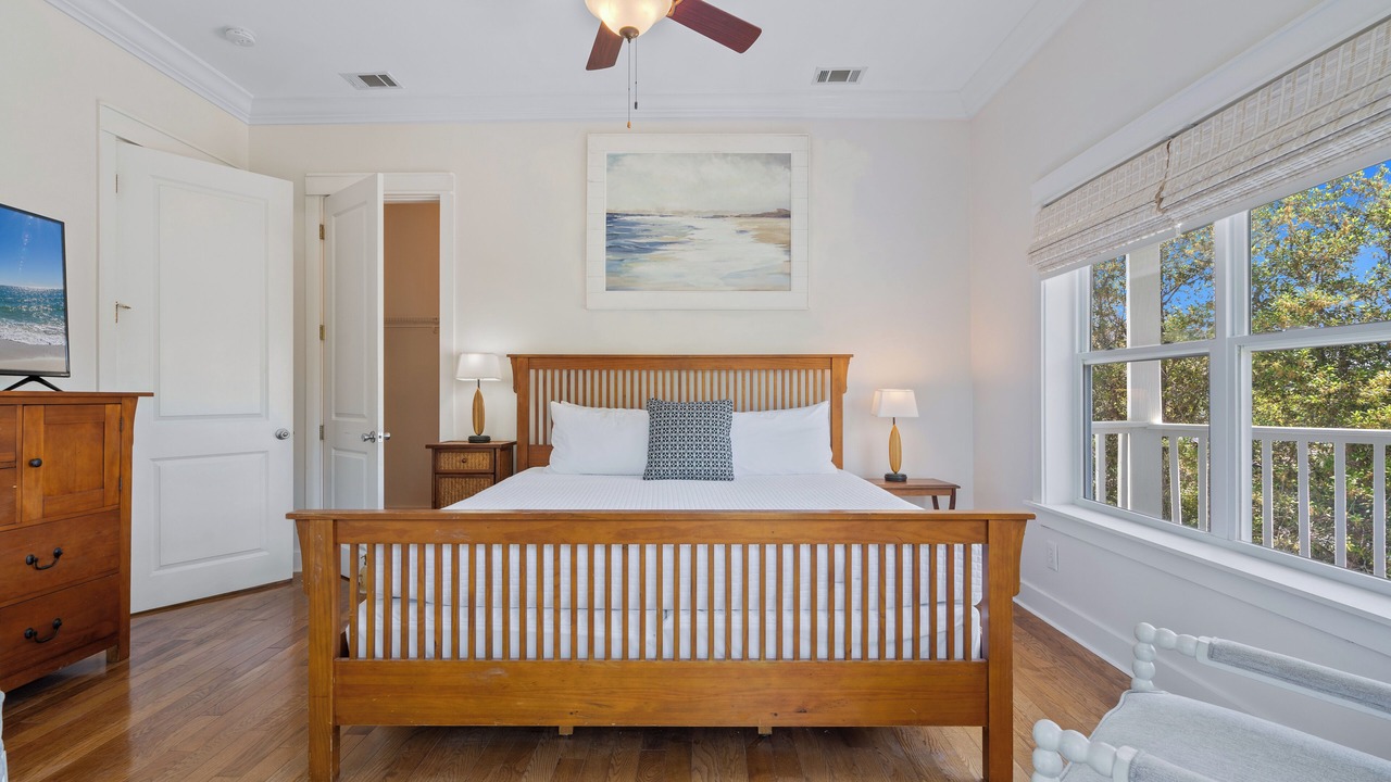 Photo of Bedroom in White's Gulfview