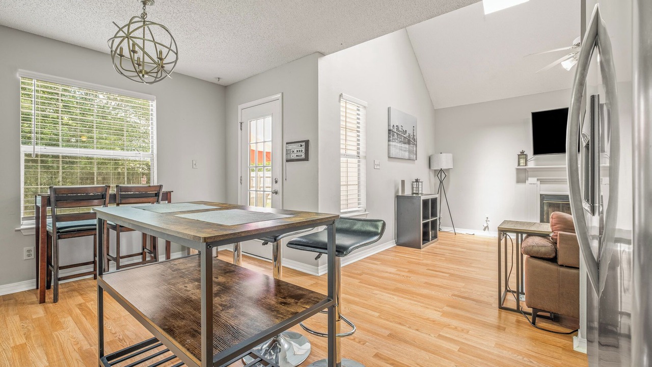 Photo of Livingroom in West Pensacola