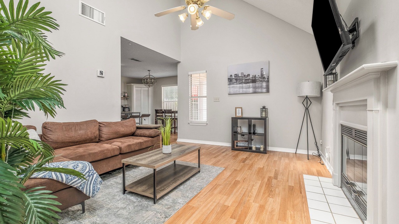 Photo of Livingroom in West Pensacola