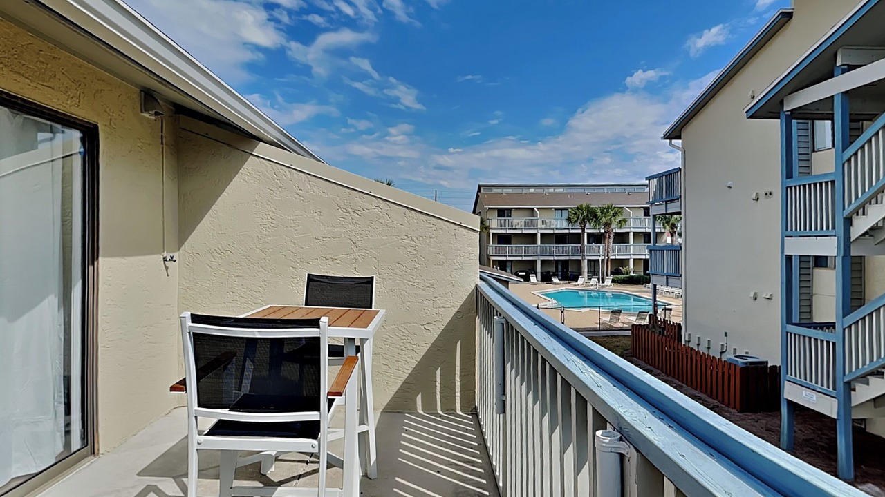 Photo of Patio Balcony in Holiday Beach