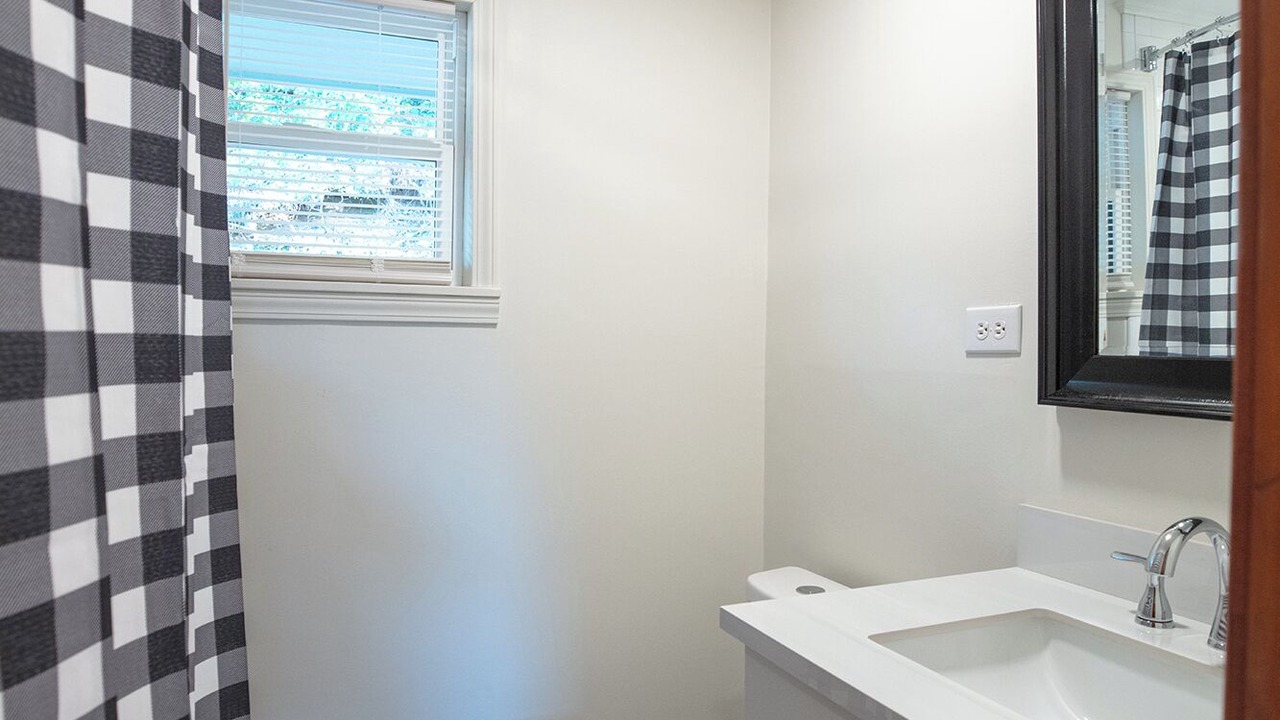 Photo of Bathroom in Goodsprings