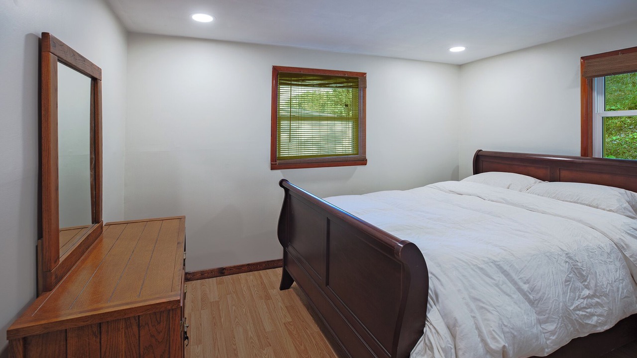 Photo of Bedroom in Goodsprings