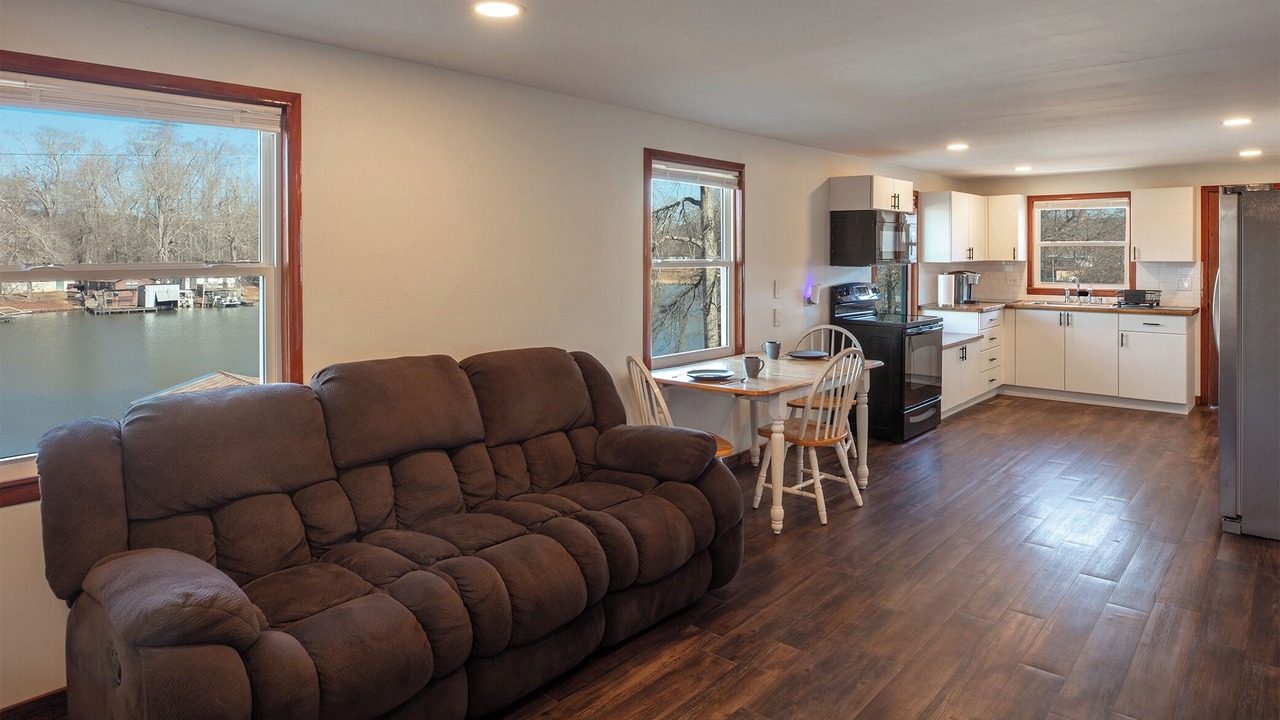 Photo of Livingroom in Goodsprings