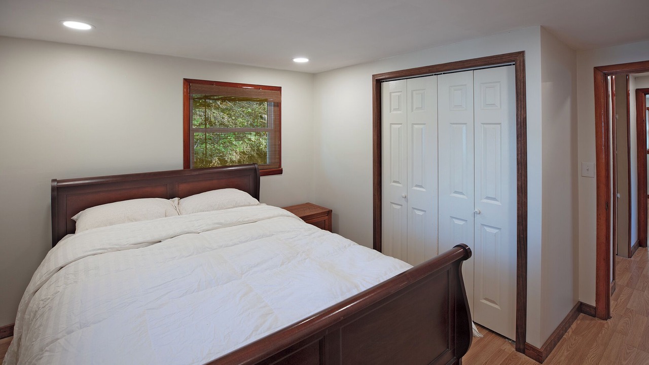 Photo of Bedroom in Goodsprings