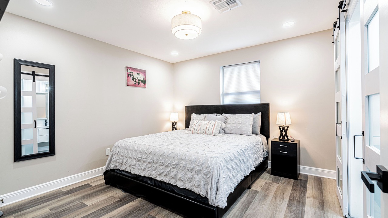 Photo of Bedroom in Kenner - Louis Armstrong International Airport
