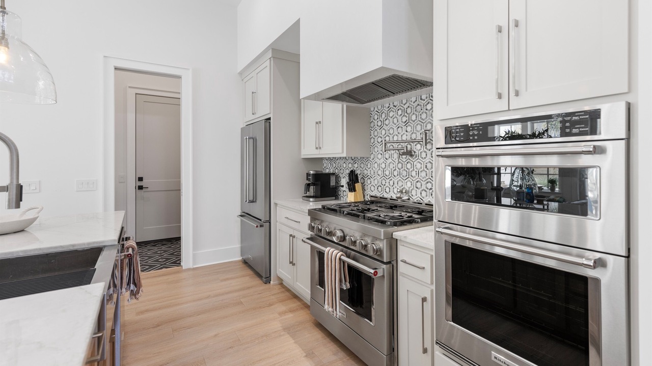 Photo of Kitchen in Kiska Beach