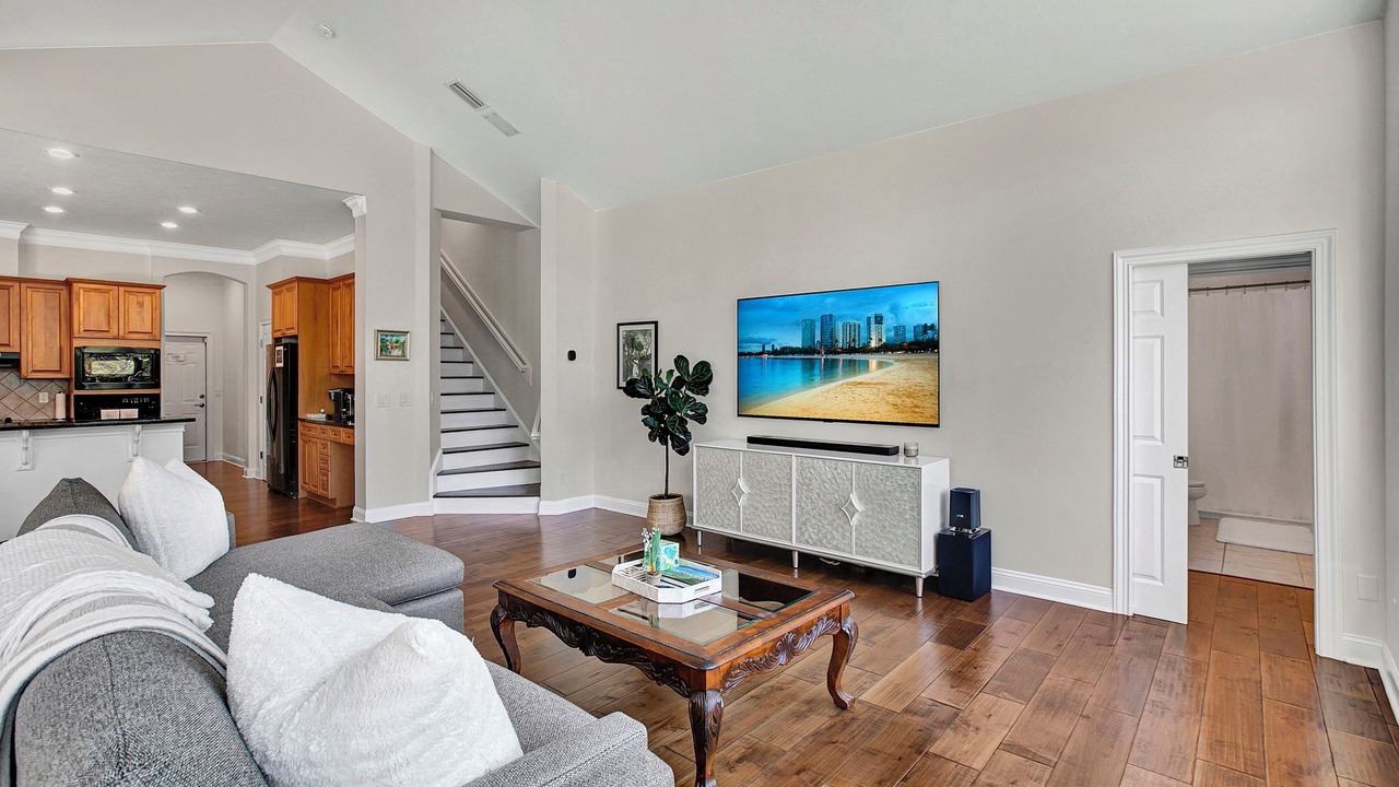 Photo of Livingroom in Palm Valley
