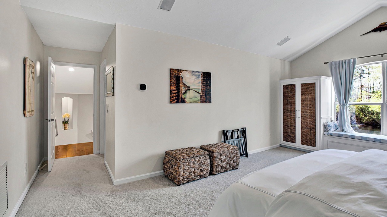 Photo of Bedroom in Palm Valley
