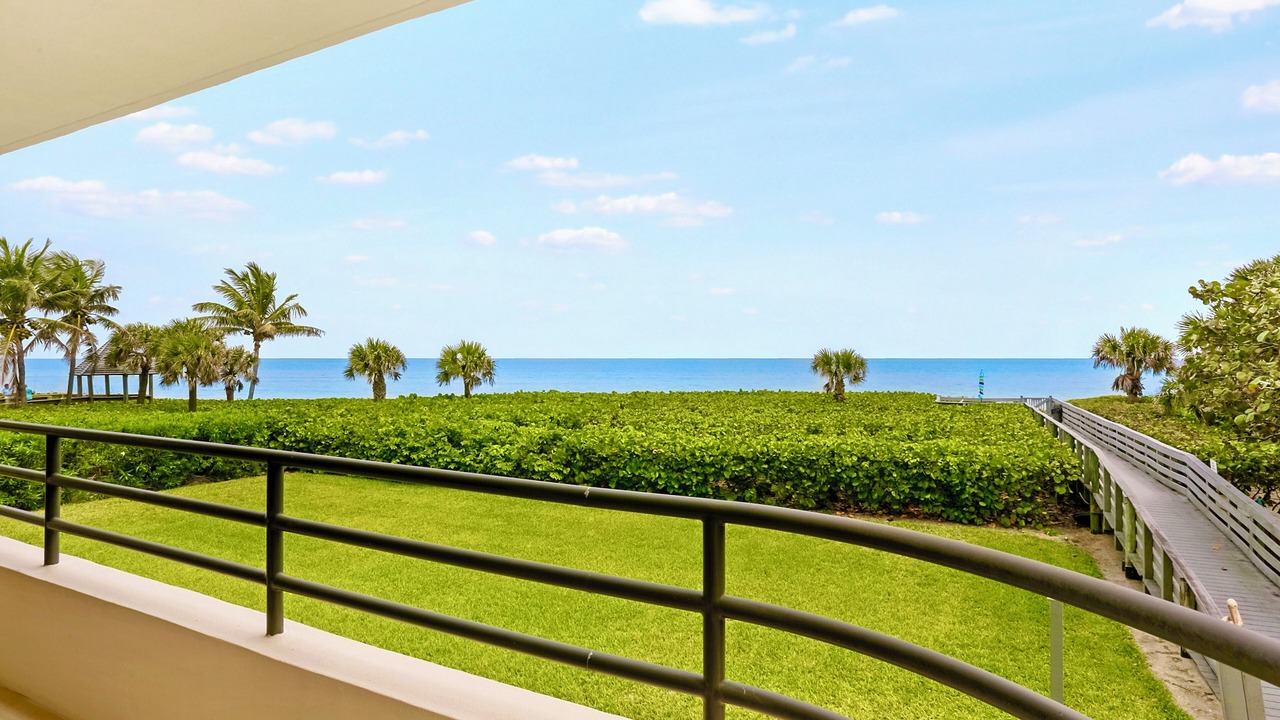 Photo of Outdoor in Juno Beach