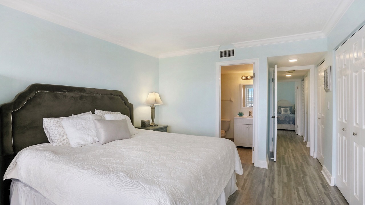 Photo of Bedroom in Juno Beach