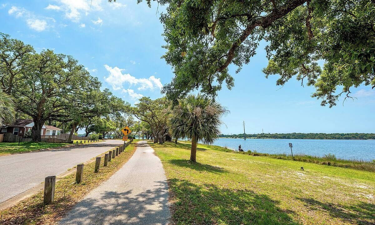 Photo of Others in Navy Point