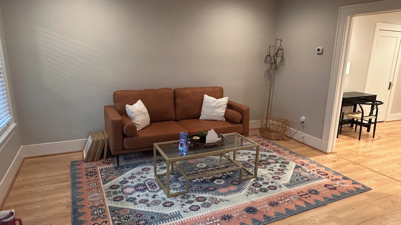 Photo of Livingroom in Greater Heights