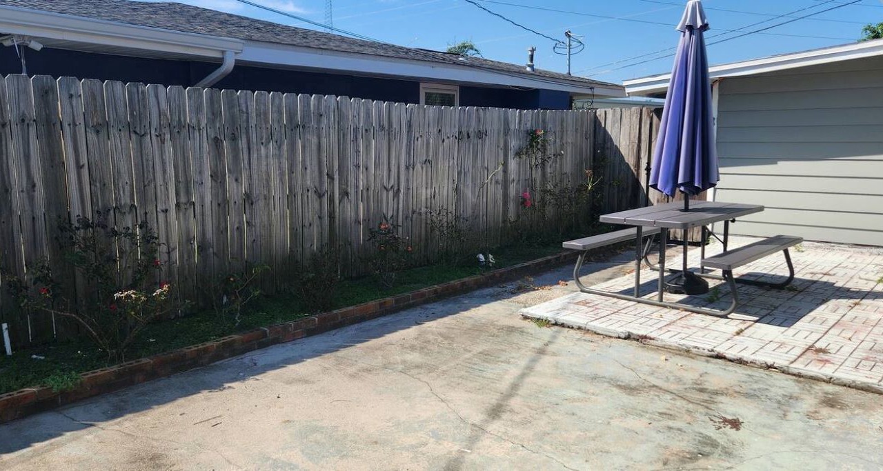 Photo of Outdoor in Woodlawn