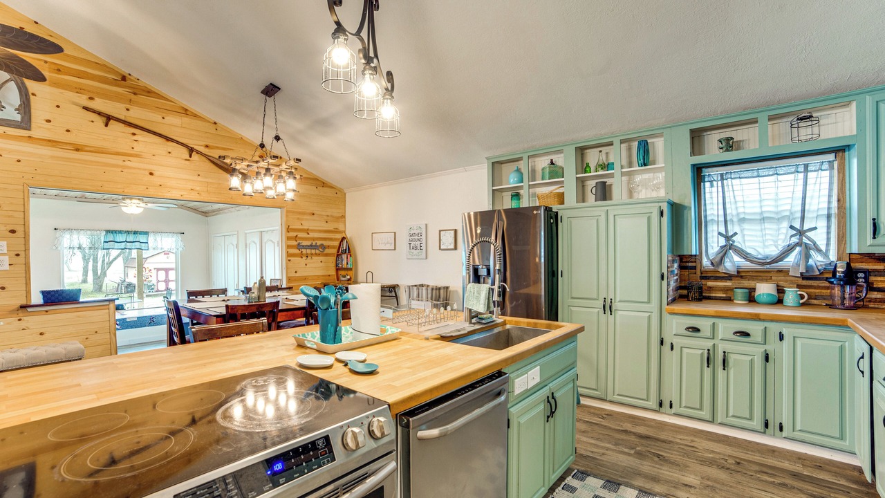 Photo of Kitchen in East Tawakoni
