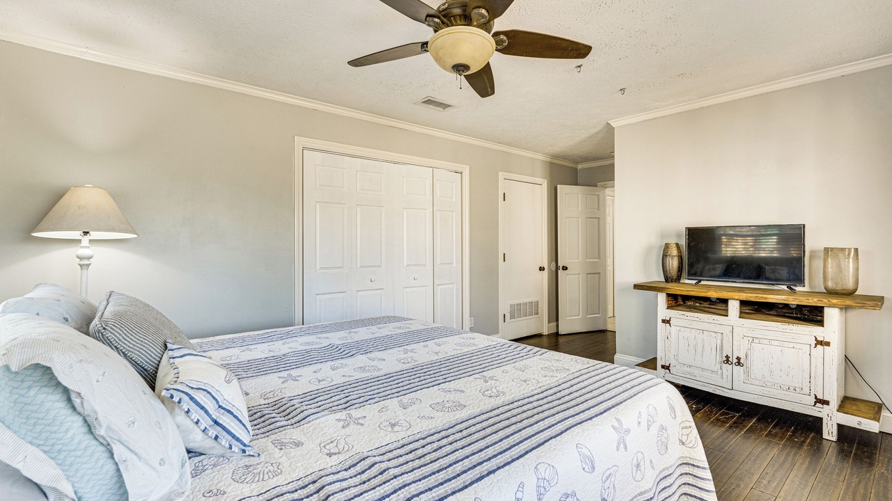 Photo of Bedroom in Lynn Haven