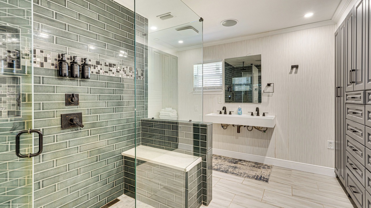 Photo of Bathroom in Lynn Haven