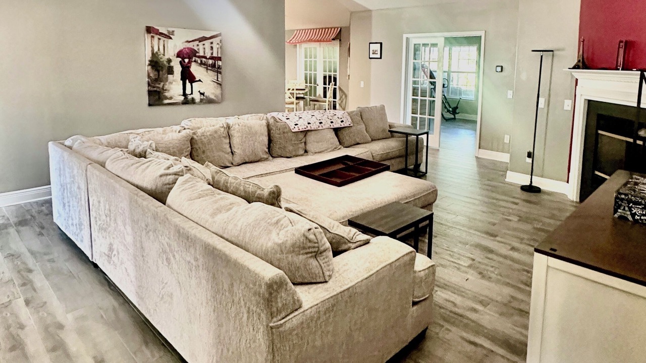 Photo of Livingroom in Milton