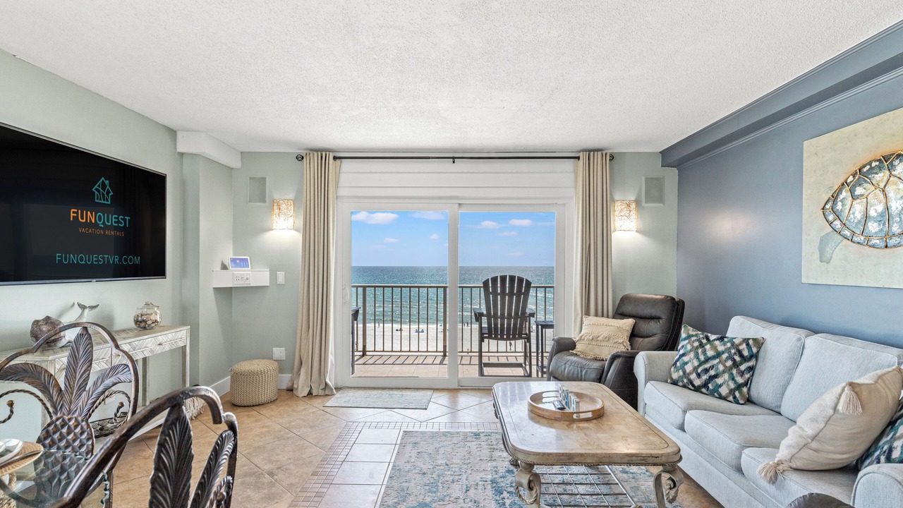 Photo of Livingroom in Upper Grand Lagoon