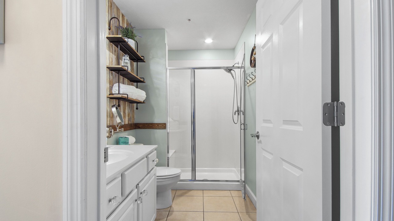 Photo of Bathroom in Thomas Drive