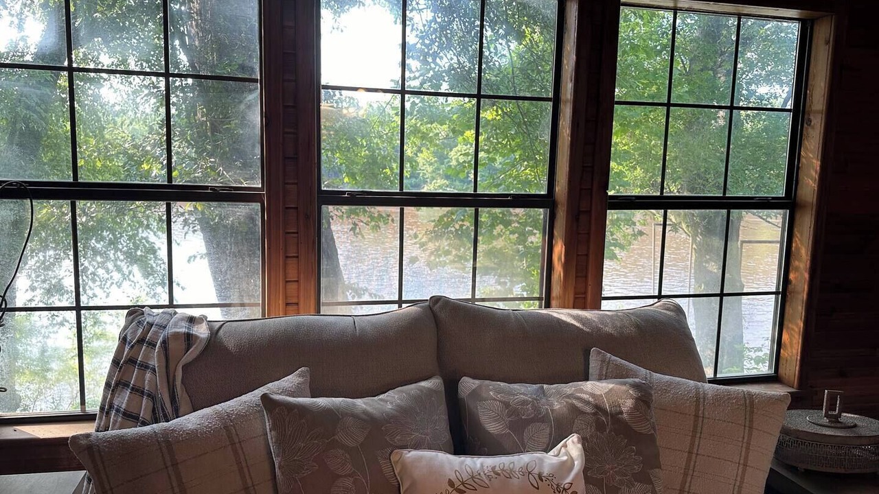 Photo of Livingroom in Kelly