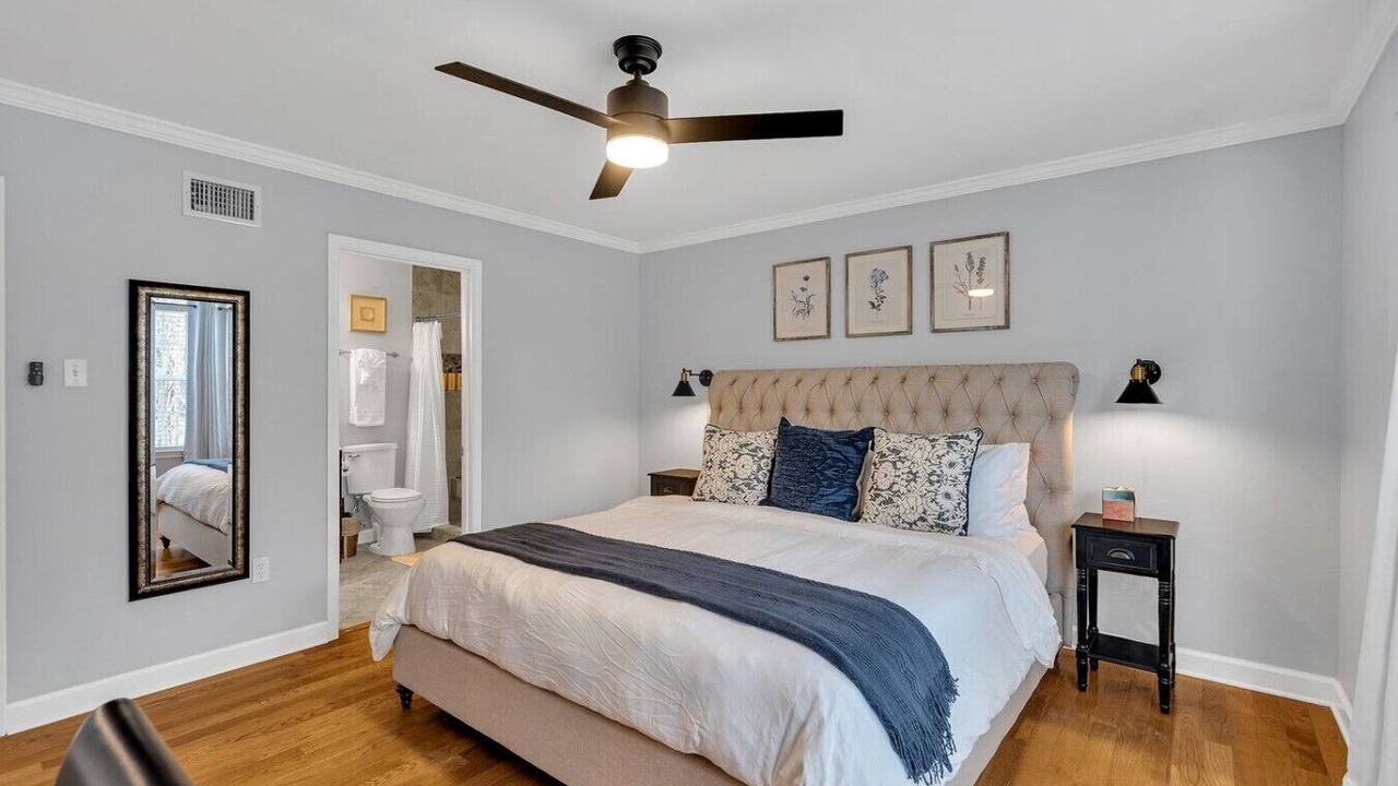 Photo of Bedroom in Mid-City