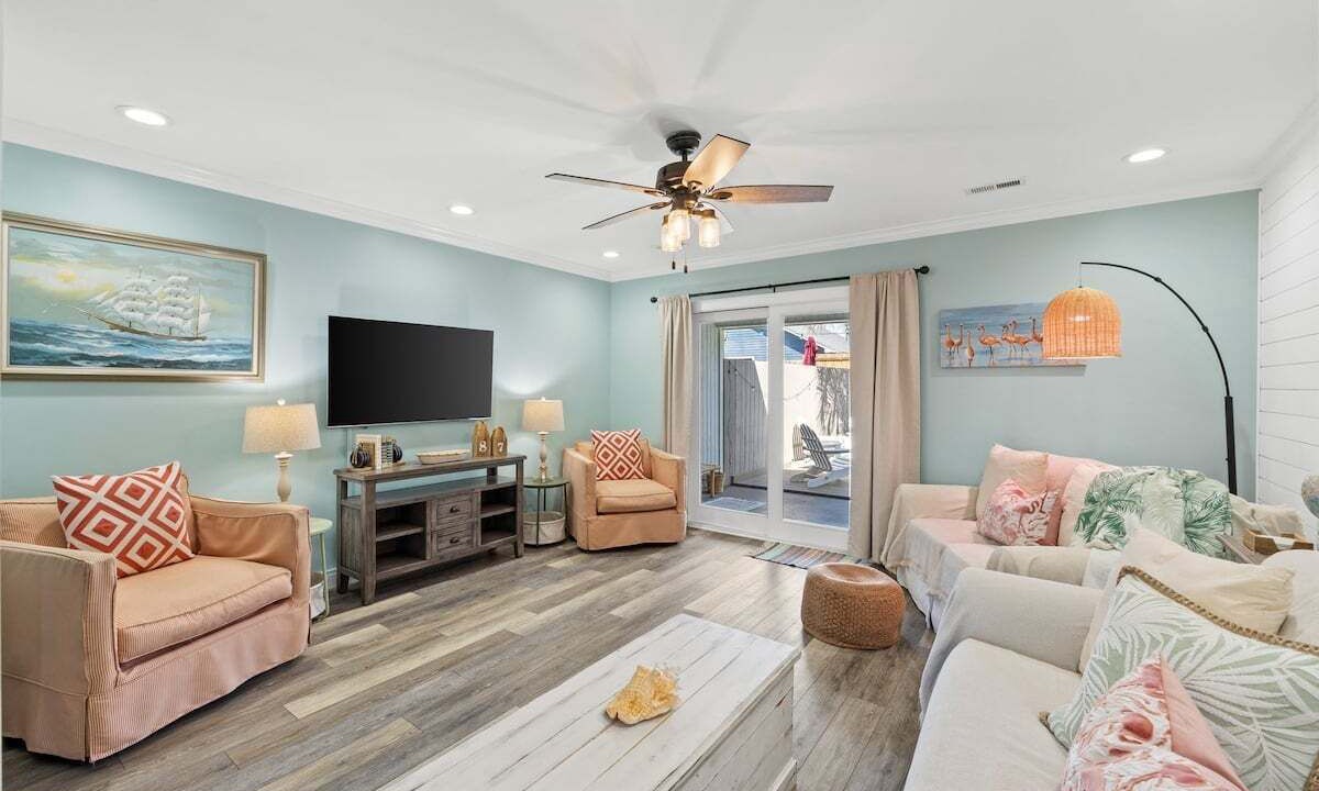 Photo of Bedroom in Crescent Beach