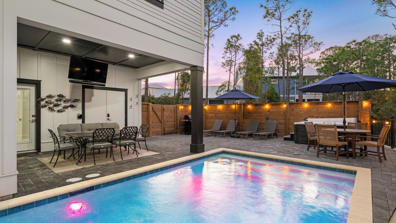 Photo of Outdoor in Emerald Waters Village