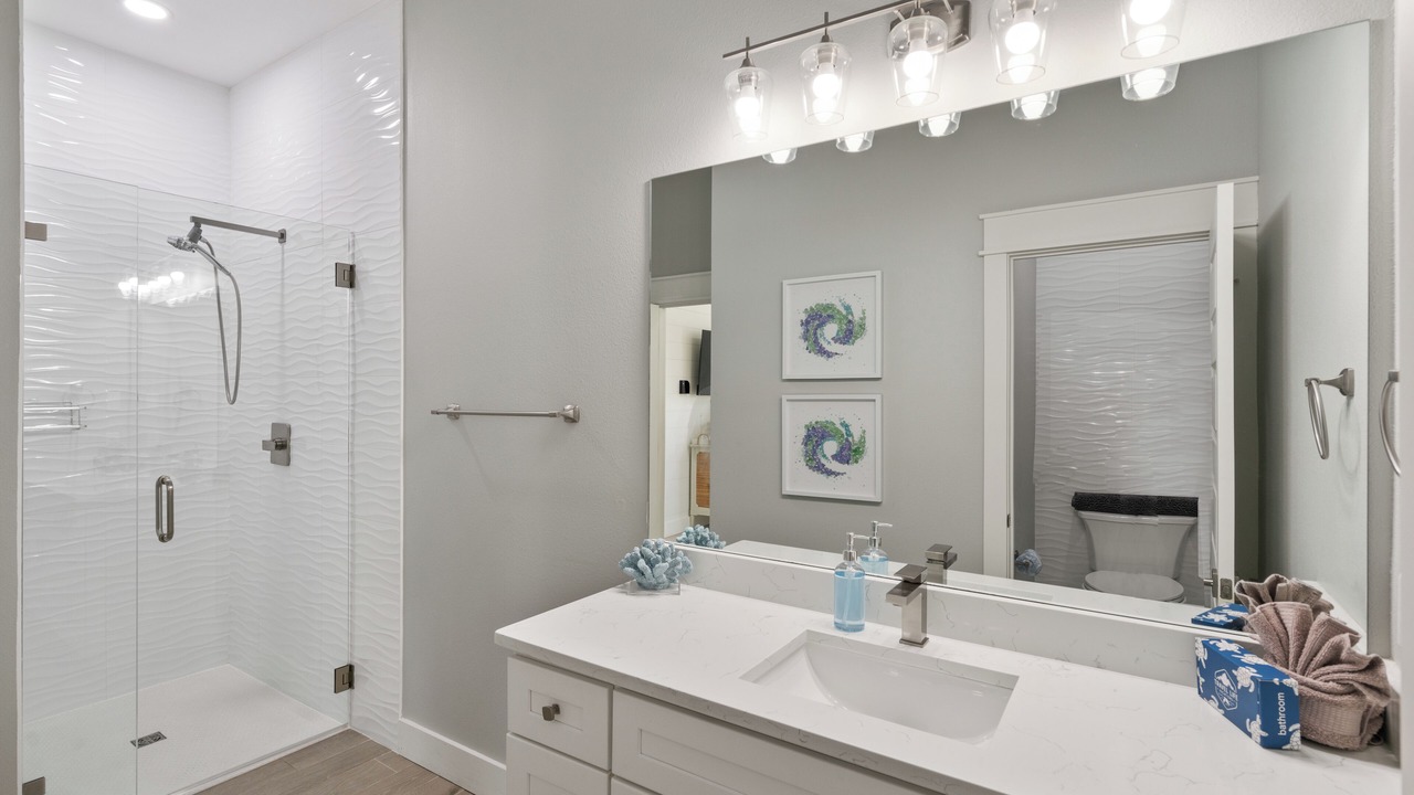 Photo of Bathroom in Emerald Waters Village