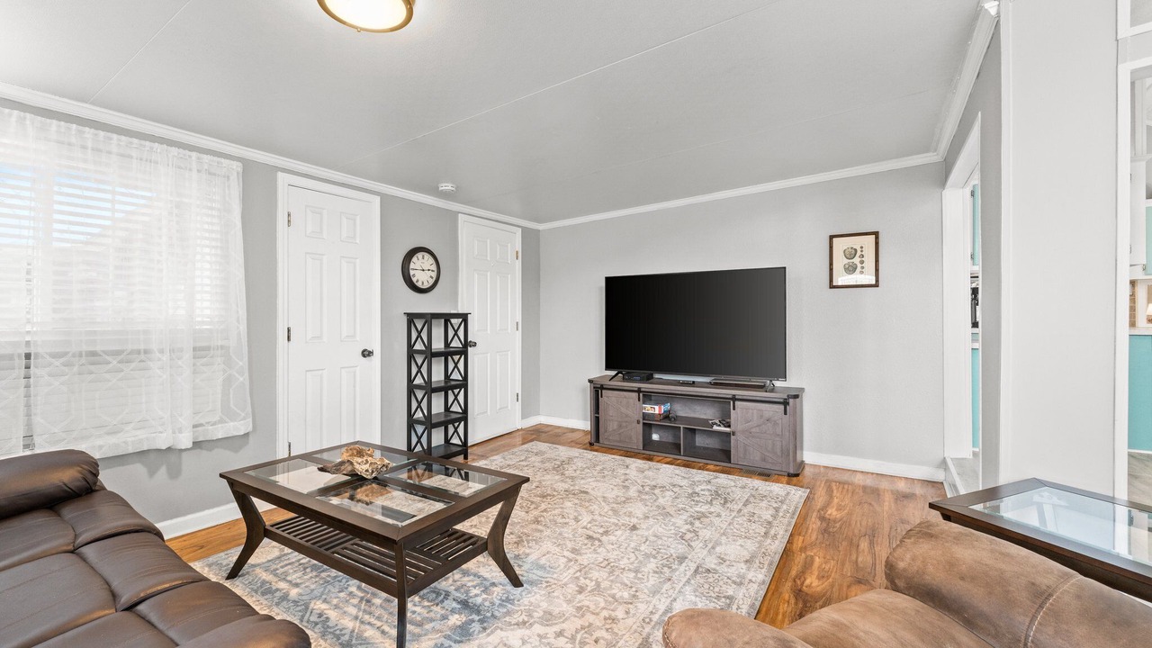 Photo of Livingroom in Upper Grand Lagoon