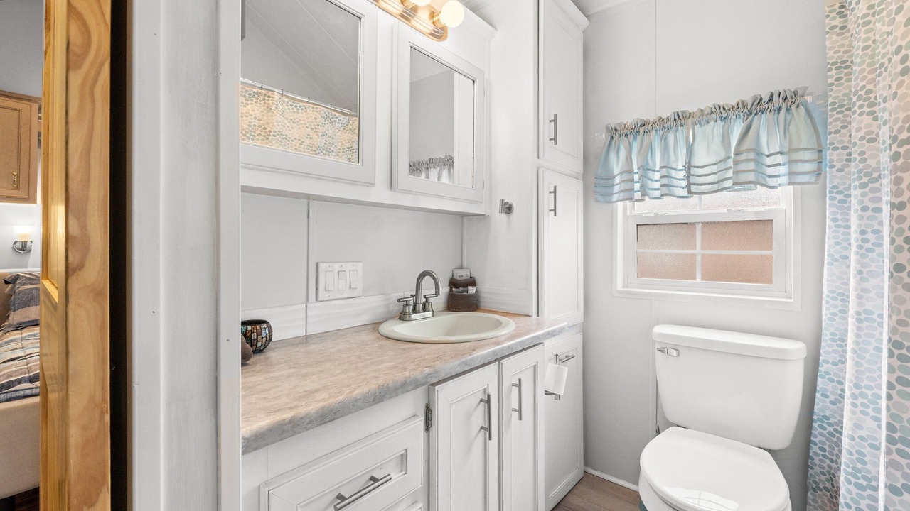 Photo of Bathroom in Upper Grand Lagoon