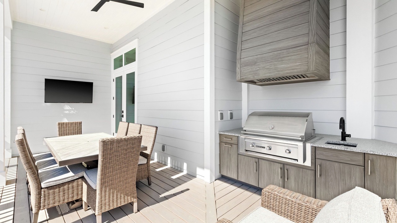 Photo of Patio Balcony in Inlet Beach